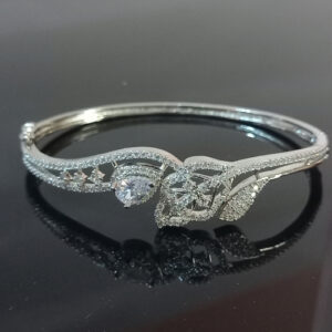 Celestial Elegance Teardrop & Floral Cubic Zirconia Silver-Tone Bangle Bracelet for Women